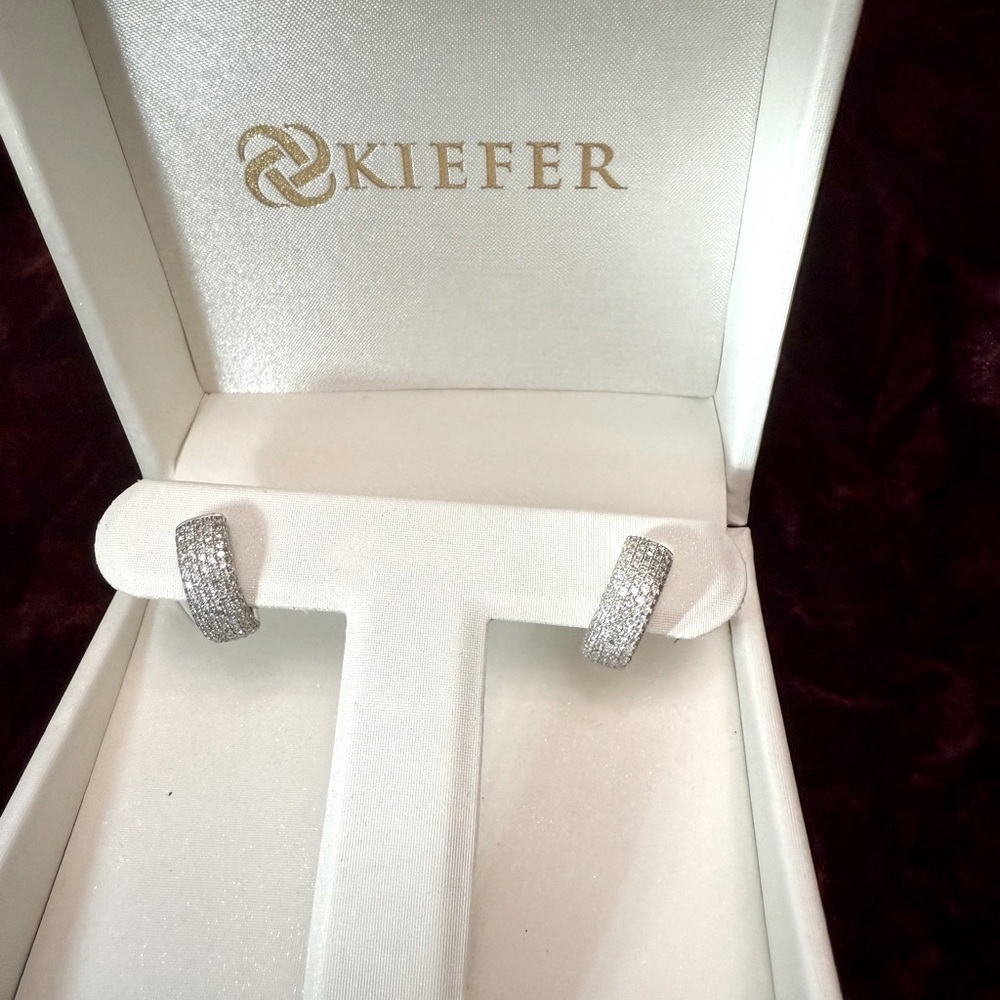 EFFY White Gold Dimond Hoop Earrings
